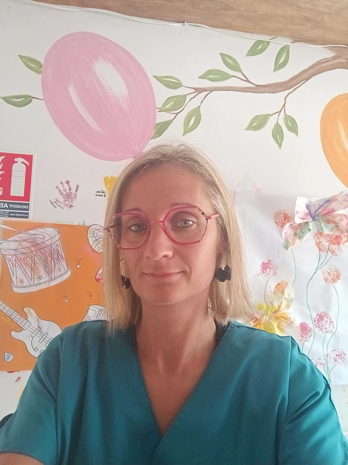 Portrait de Estelle, Animatrice en crèche