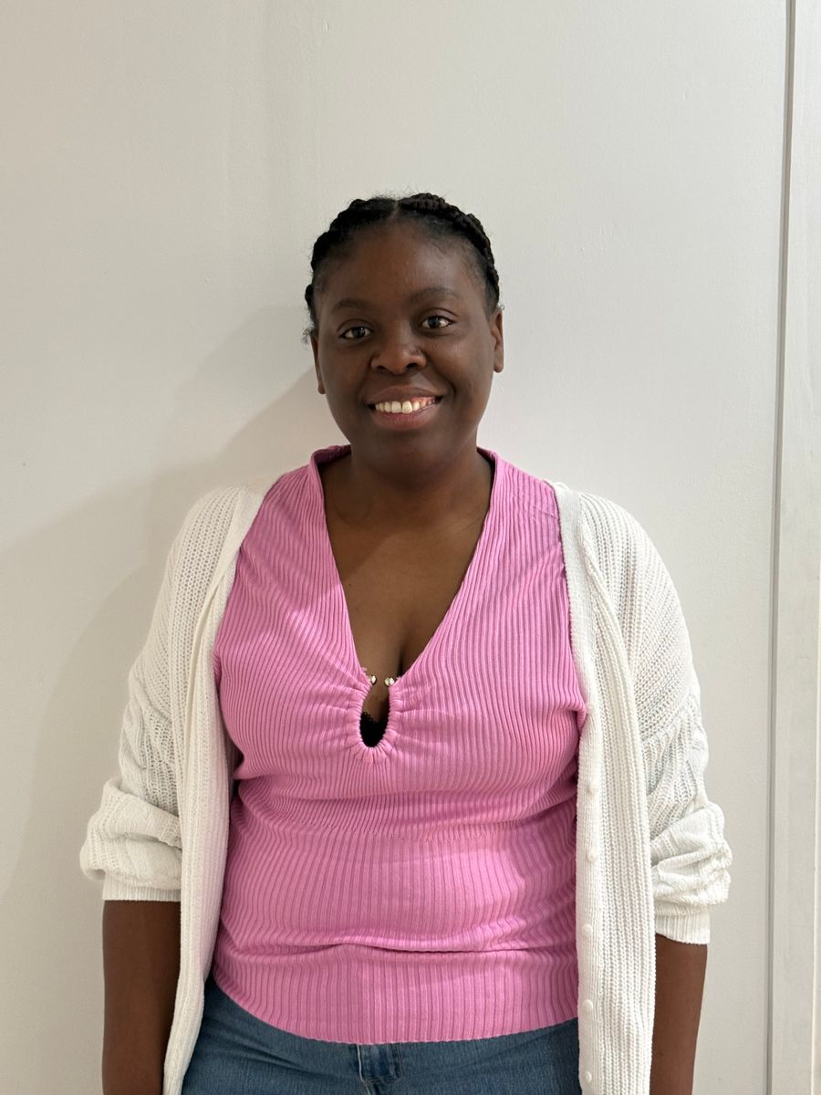 Portrait de Adeline, Auxiliaire de puériculture